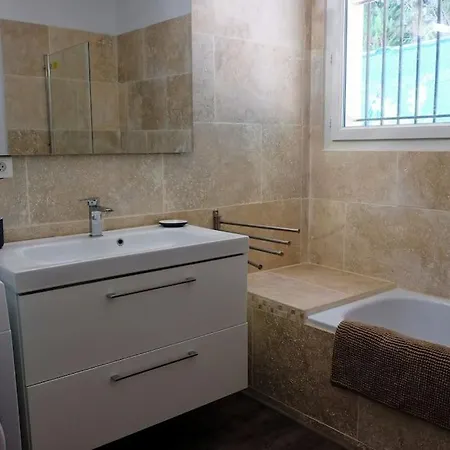 Coste Investissement - Le Vieil Olivier 2 Villa Cornillon Buitenkant foto